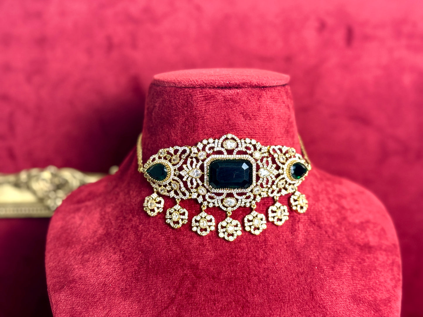 Emerald green victorian set Swarna 1006