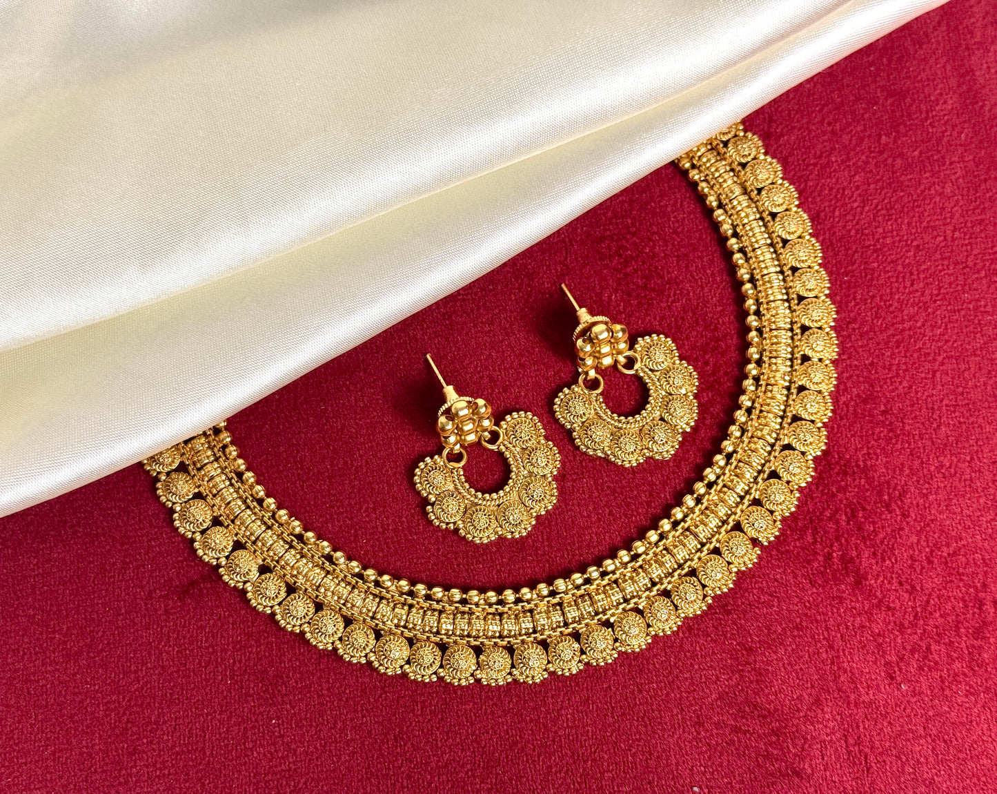 Gold Plated Choker Swarna 1010