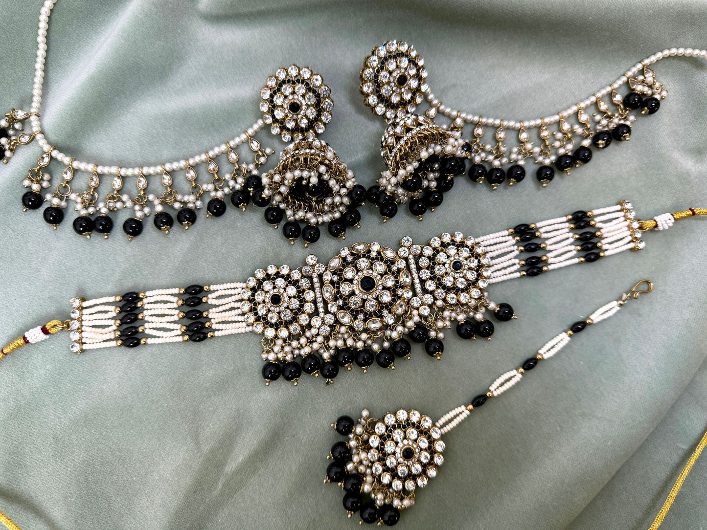 Black Pearl Choker- Grace 1004