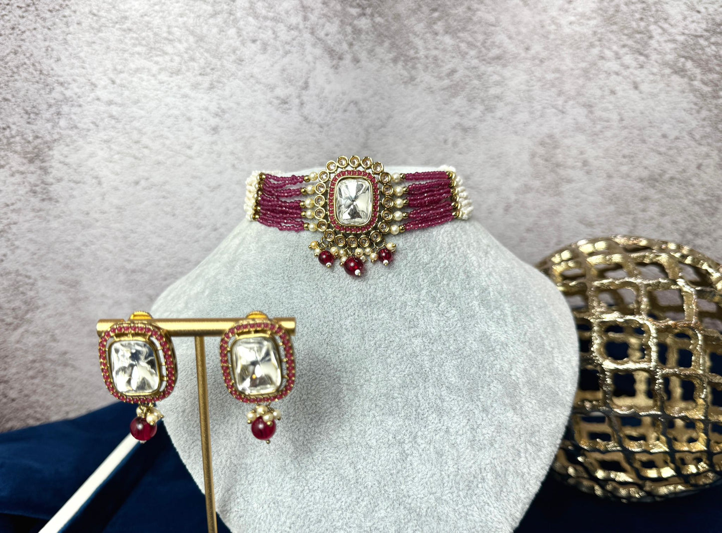 Magenta Polki Choker- Majesty 1019