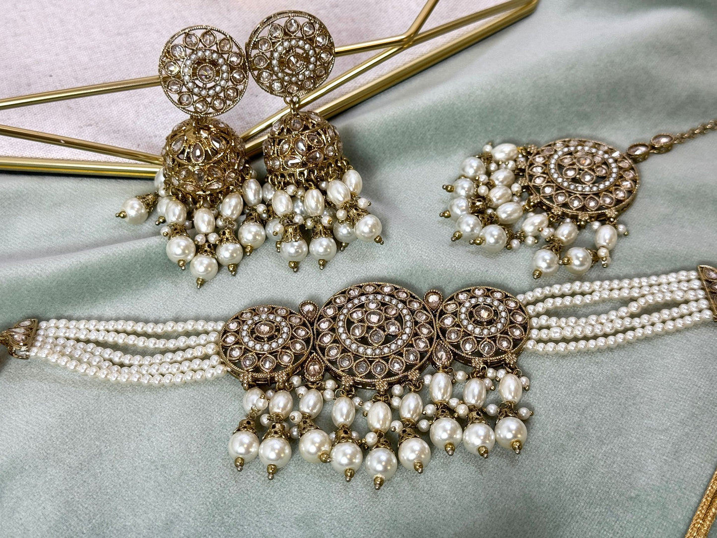 Gold Pearl Choker - Grace 1002