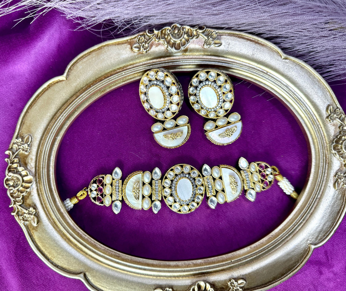 White Multicolor Victorian Set- Roar 1020