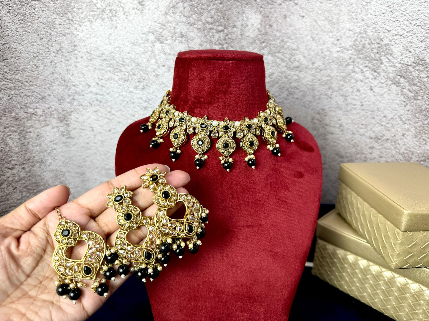Black Gold Choker- Majesty 1011
