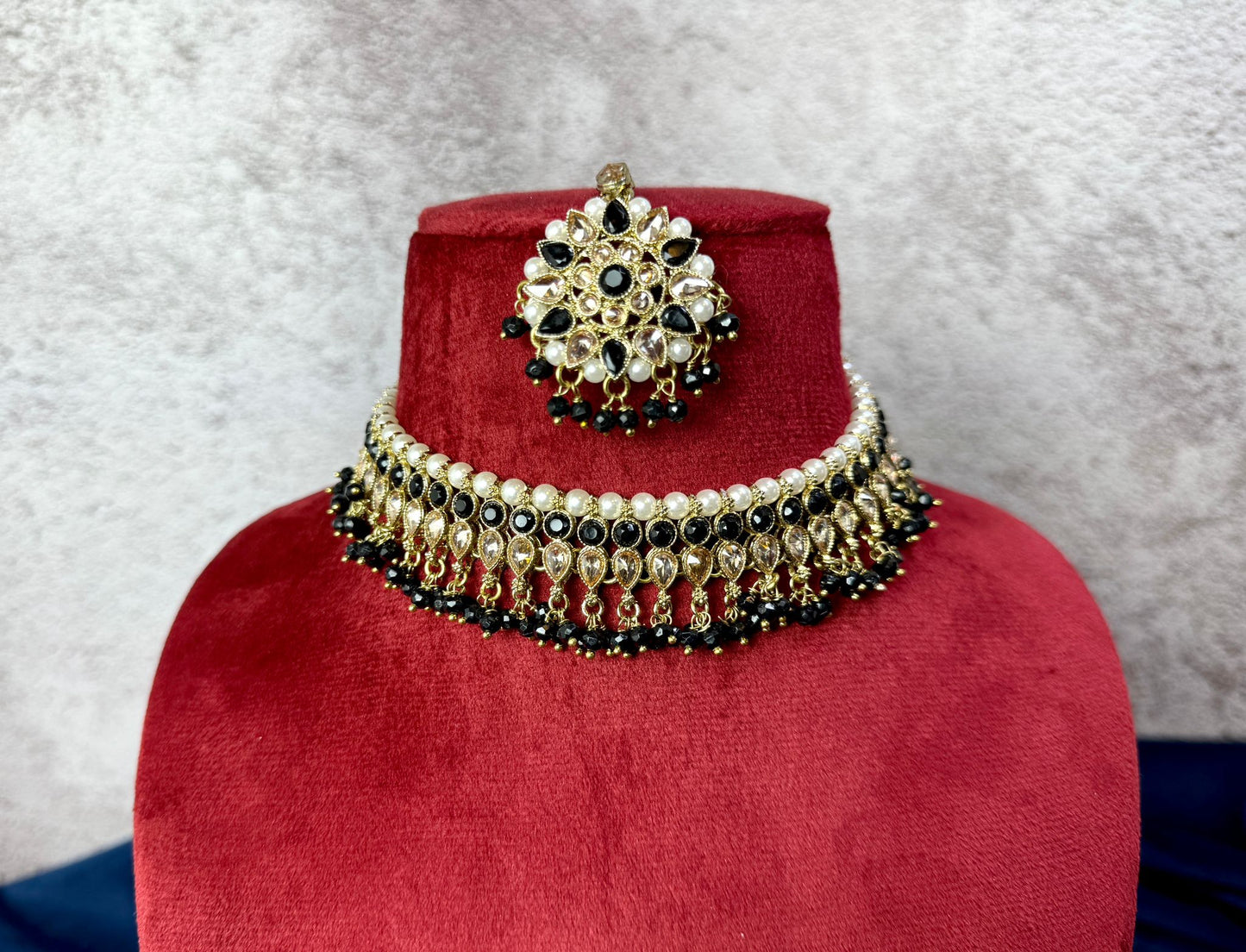 Black Gold Choker- Majesty 1013