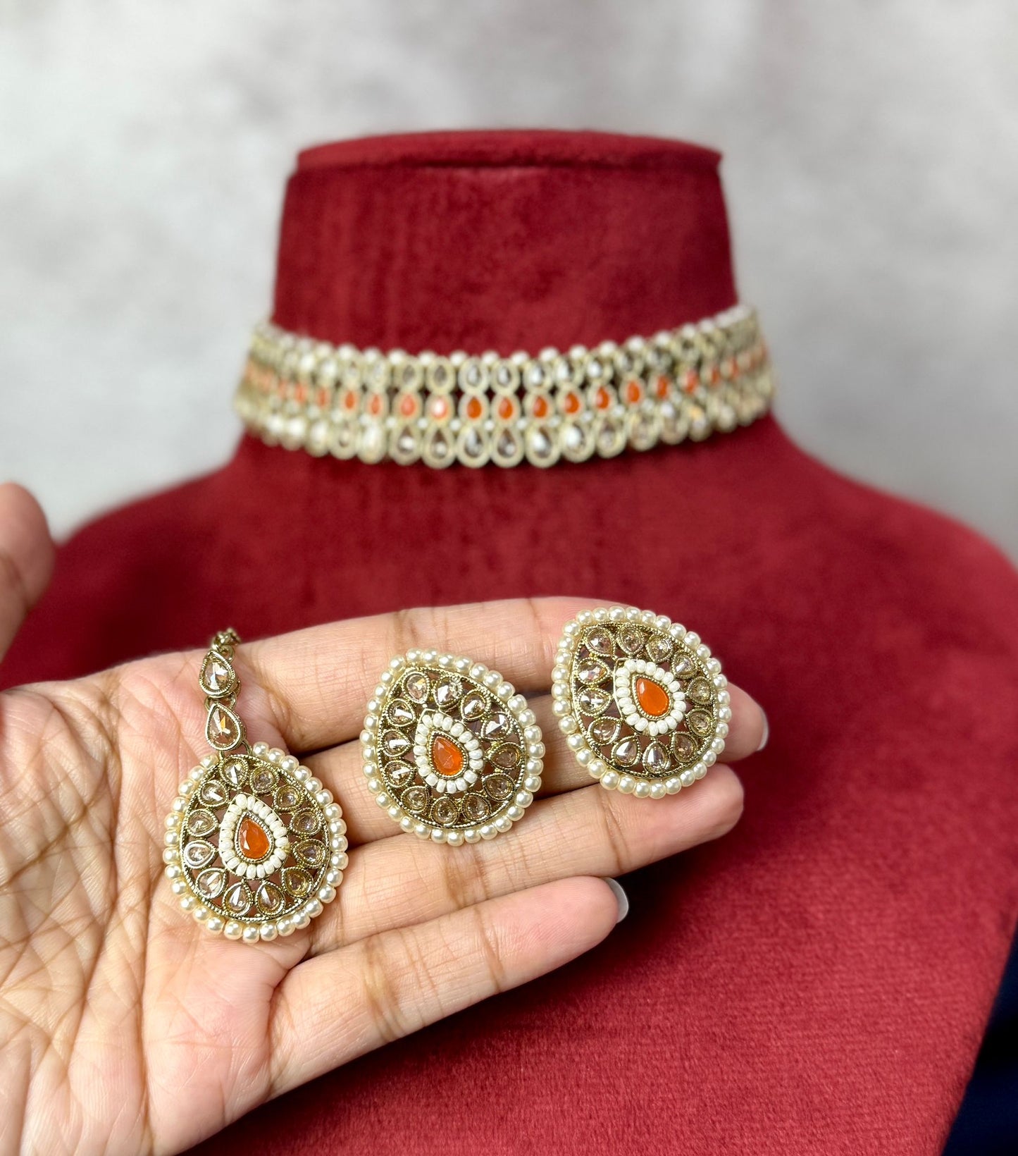 Orange Choker - Majesty 1018