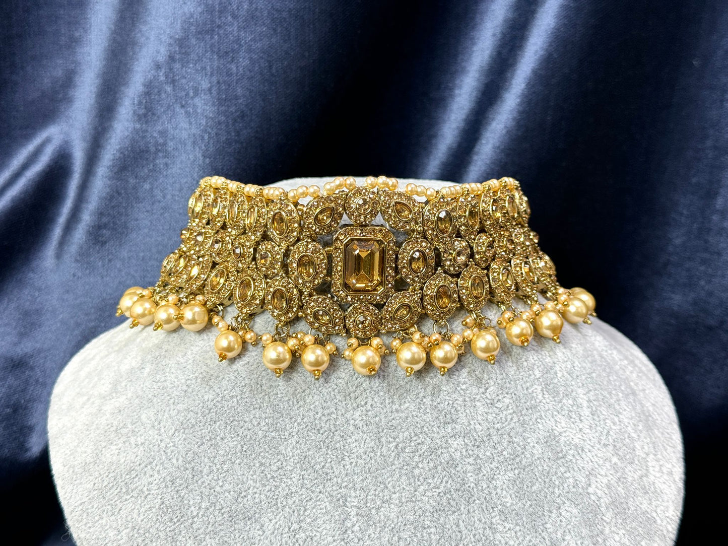 Gold Pearl Choker Set- Majesty 1002