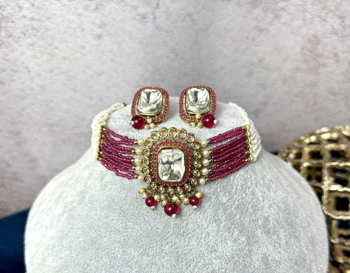 Magenta Polki Choker- Majesty 1019