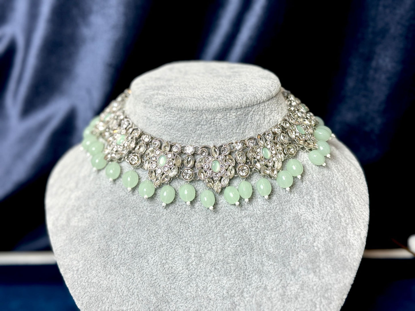 Mint Green Silver Choker - Majesty 1004