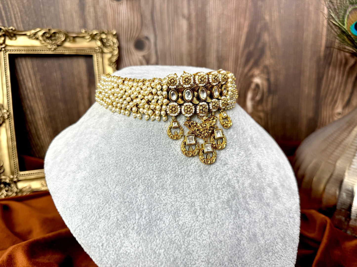 Pearl Antique Gold Set- Charisma 1006