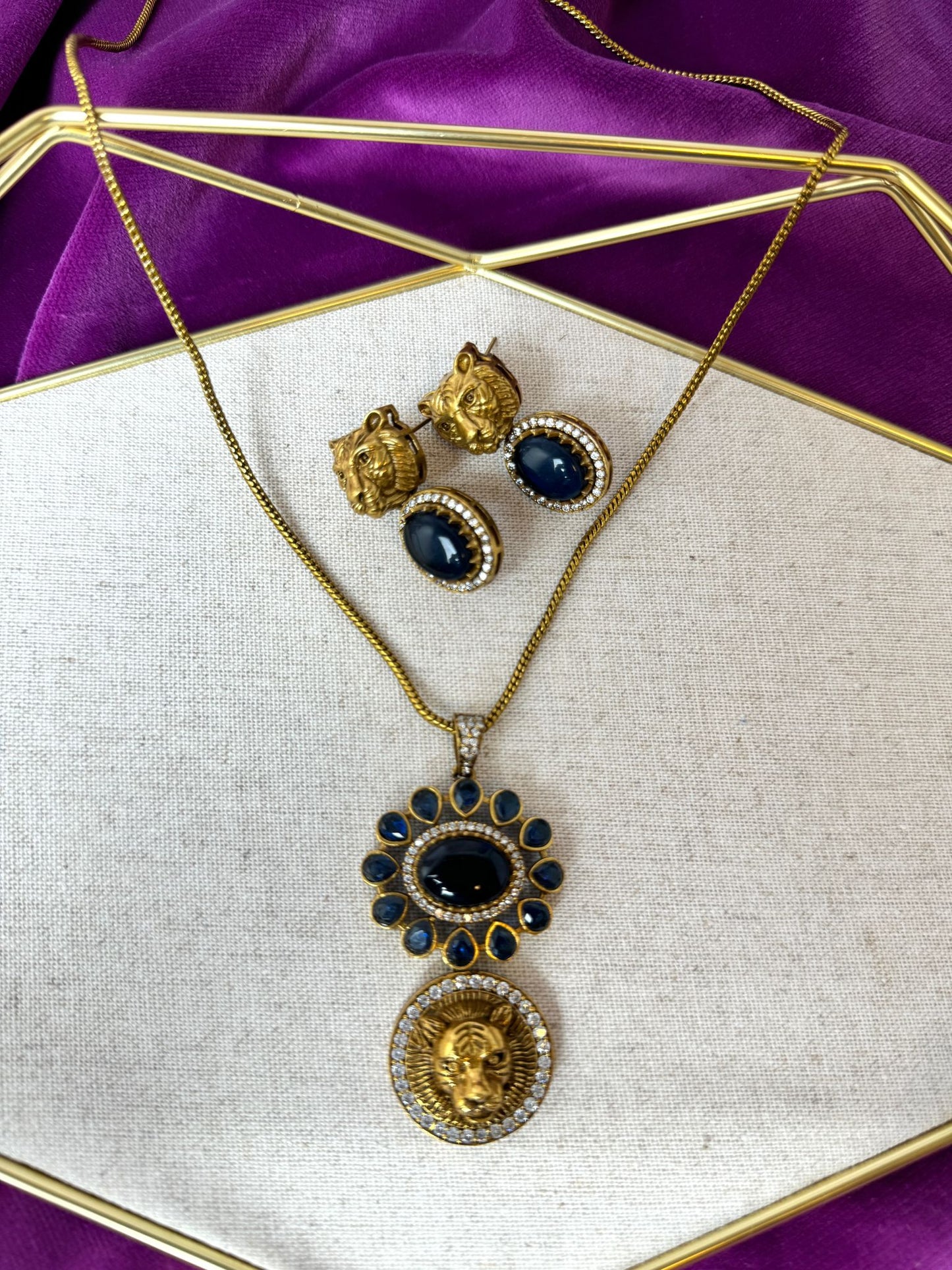 Navy Blue Lion Pendant Set- Roar 1004