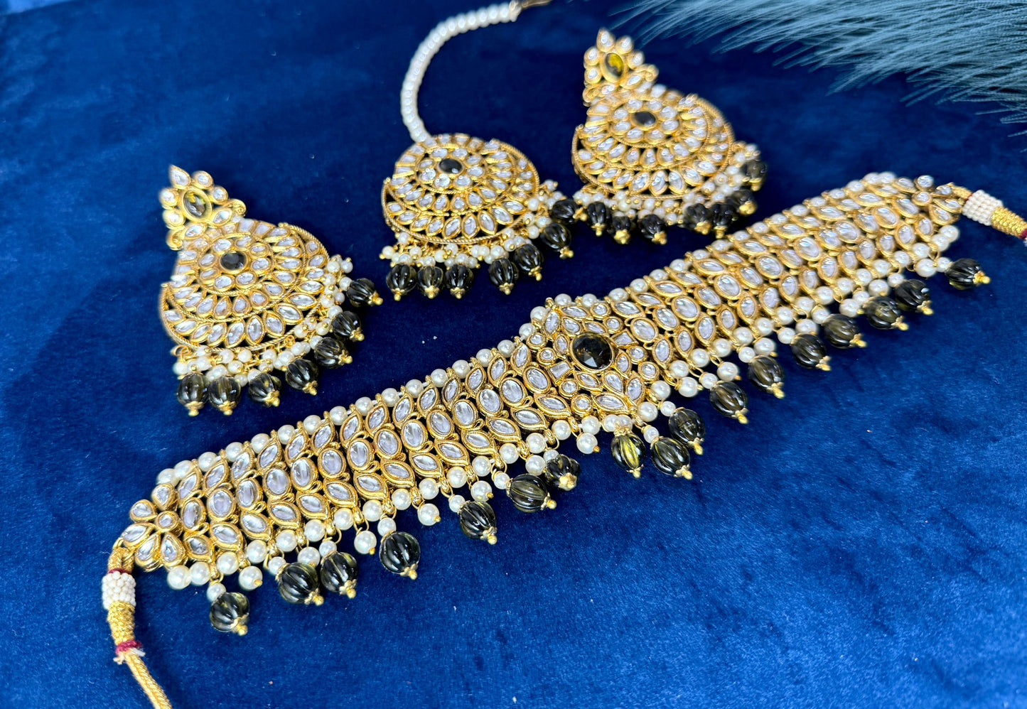 Army Green Kundan Set- Majesty 1010