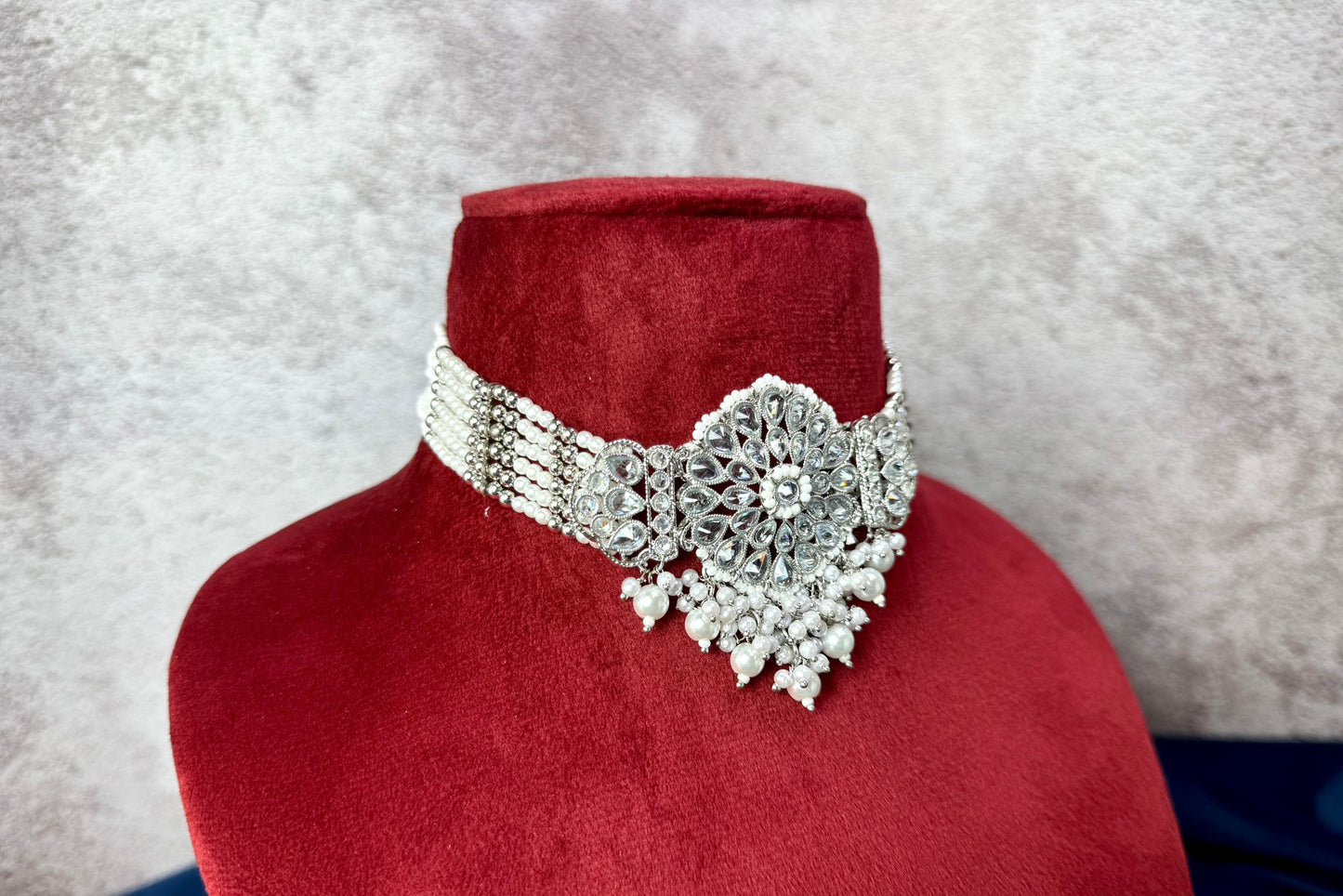 Elegant silver pearl jewelry