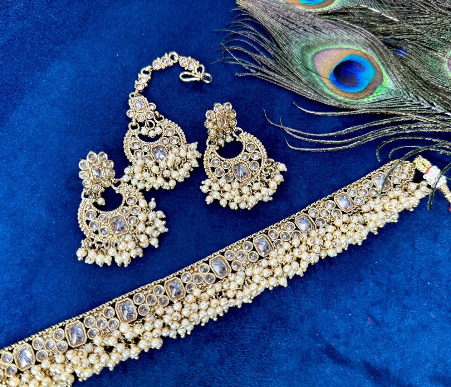 Gold thin Choker- Majesty 1014