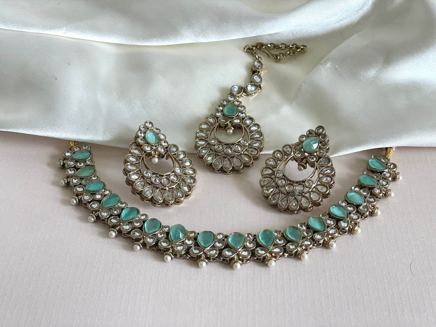 Mint Green Reverse AD Choker