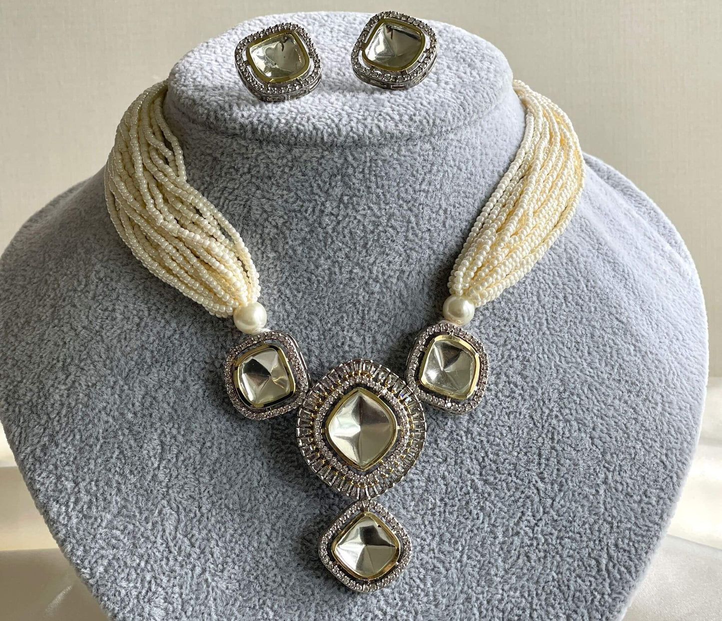 Pearl Kundan Choker
