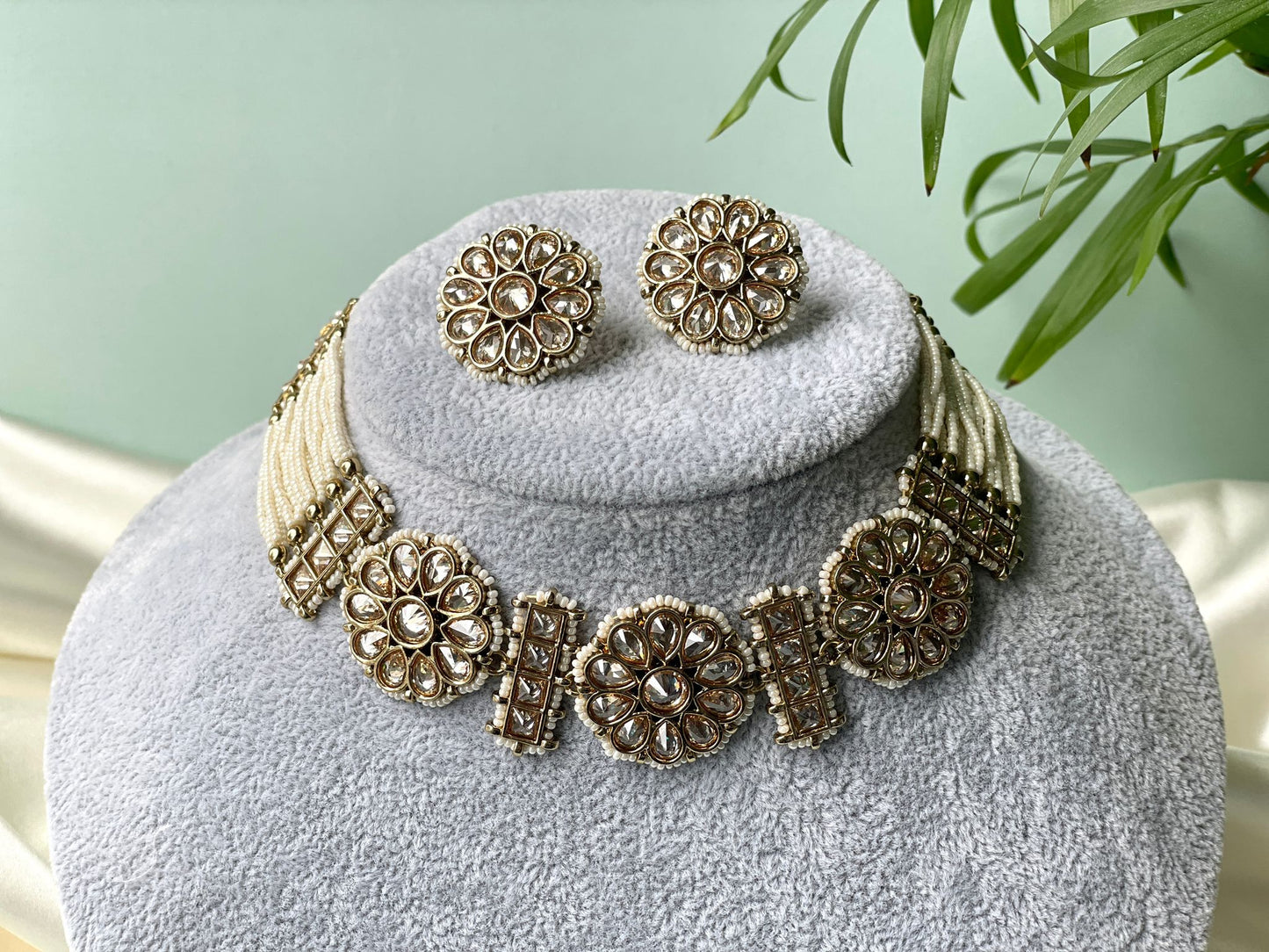 Simple Polki Choker