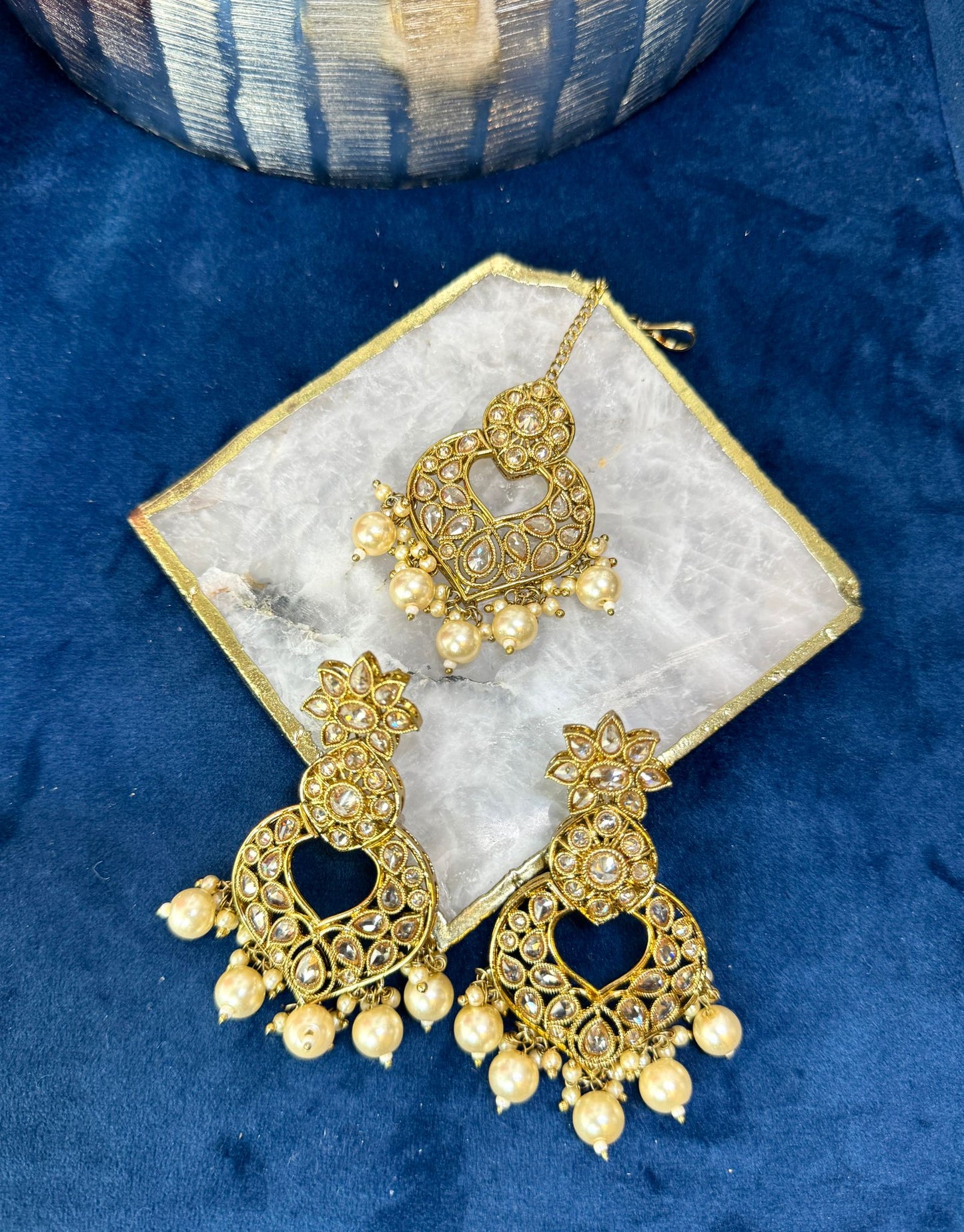Gold Reverse Ad Choker - Majesty 1011