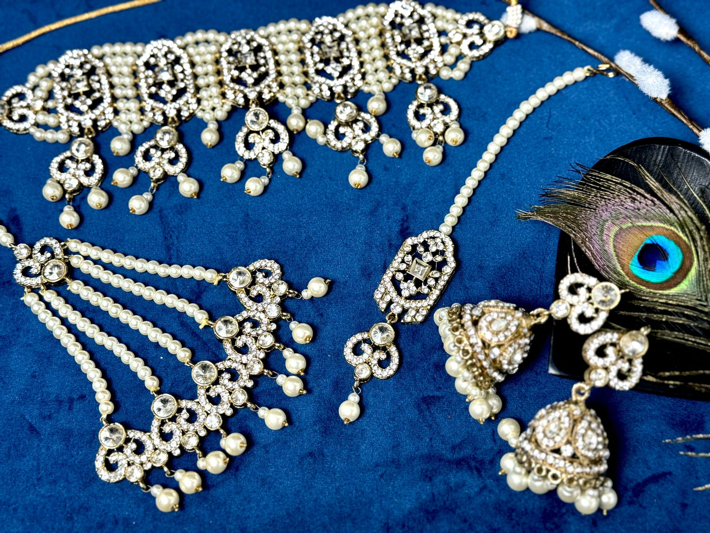 Gold and white pearl choker set- Majesty 1001