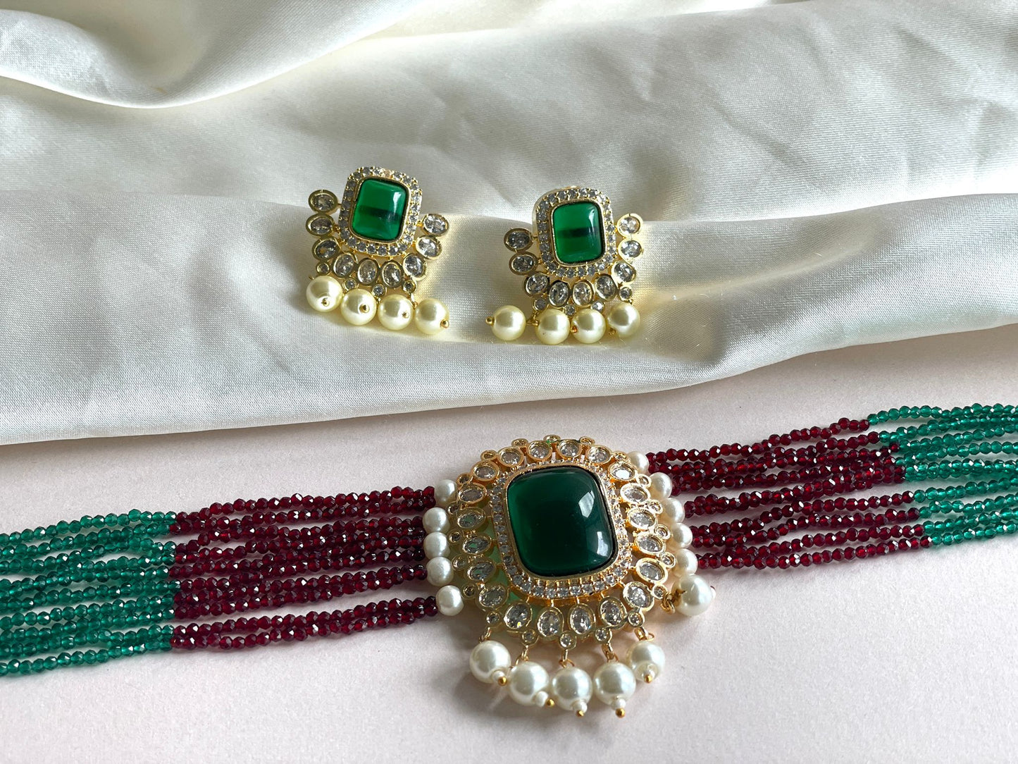 red green indian choker