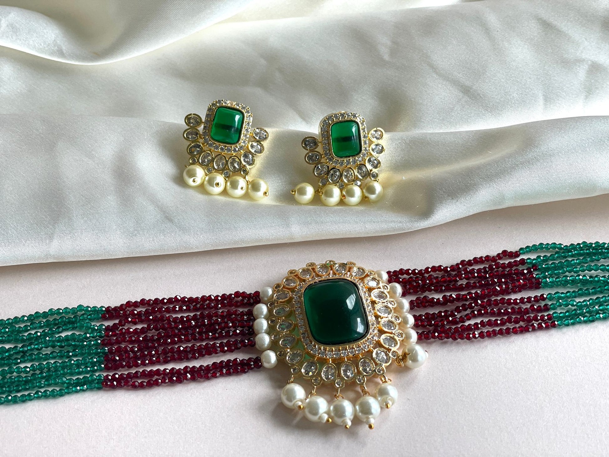 red green indian choker