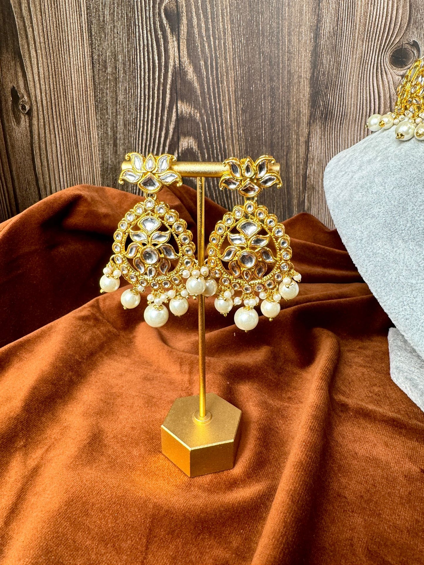 White Meenakari Set- Charisma 1005