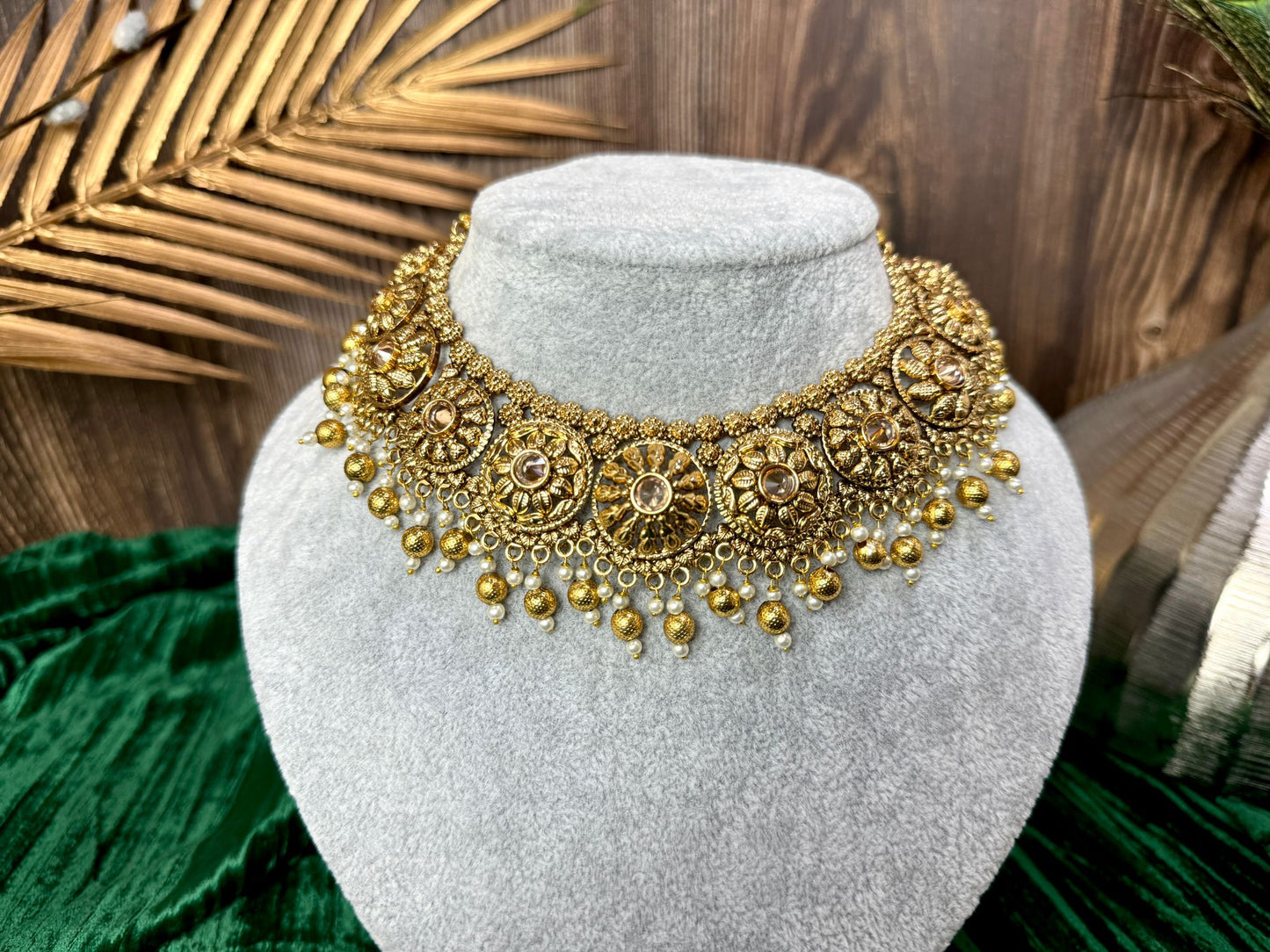 Antique Gold Set- Charisma 1002