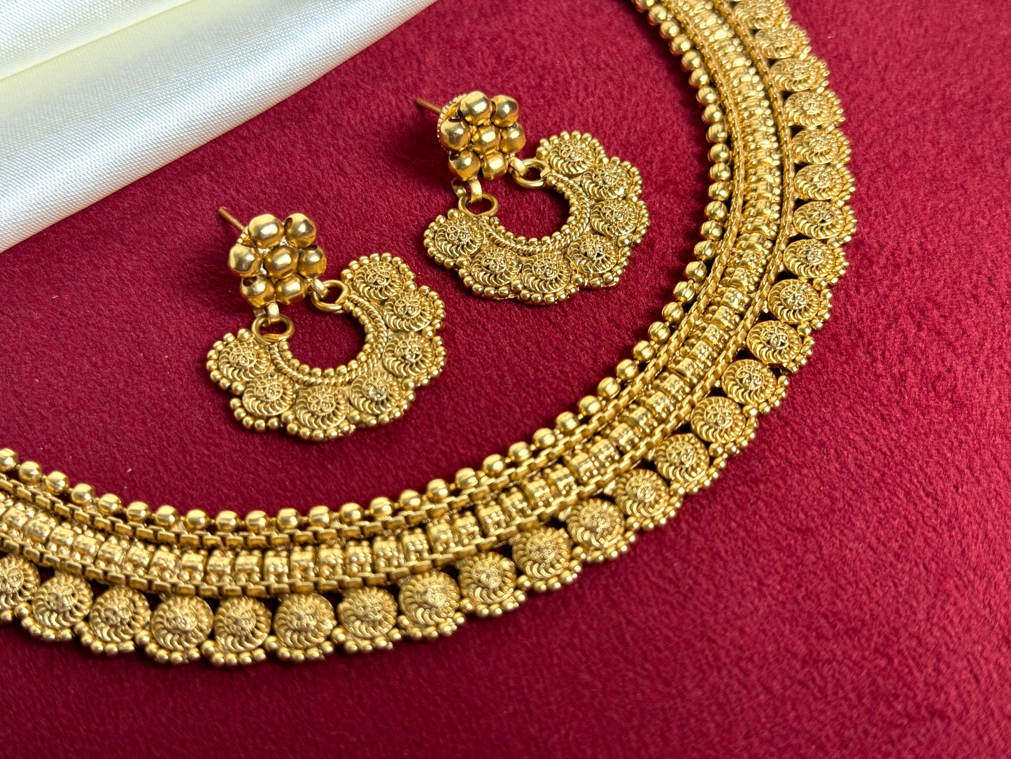 Gold Plated Choker Swarna 1010