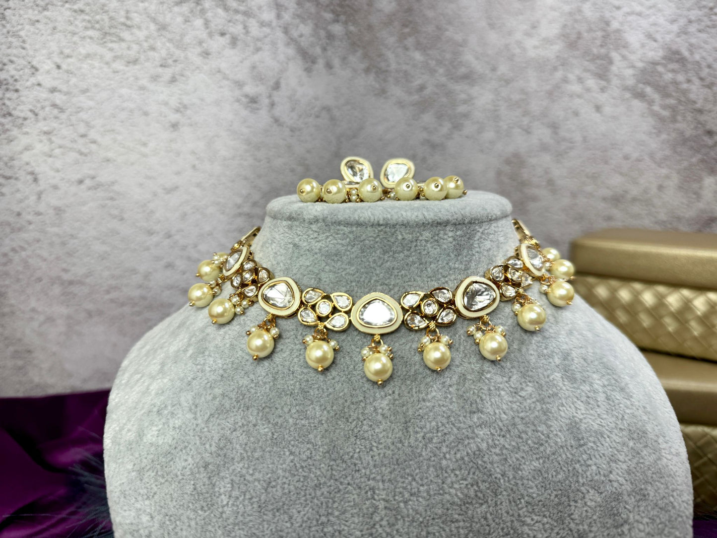 White Uncut Kundan Set - Roar 1017