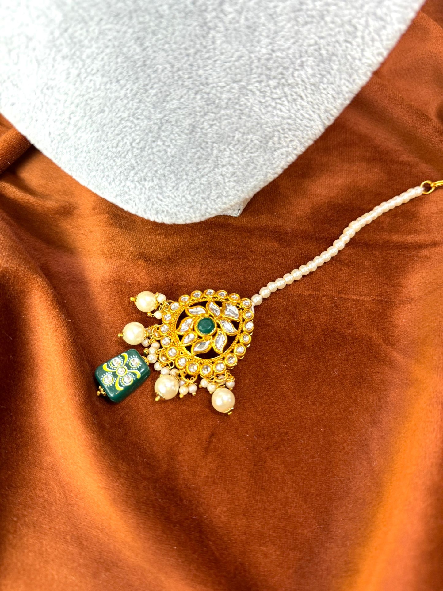 Emerald Green Meenakari Set- Charisma 1005