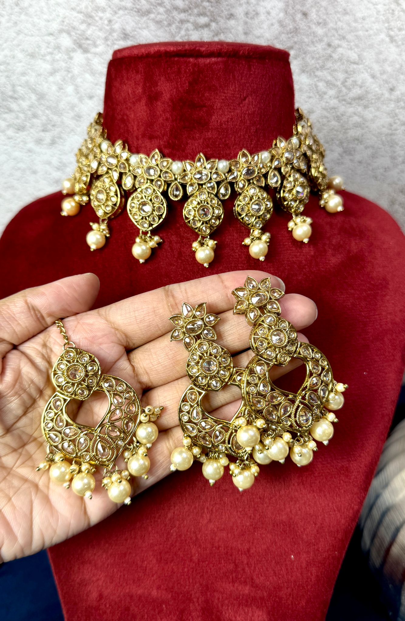Gold Reverse Ad Choker - Majesty 1011