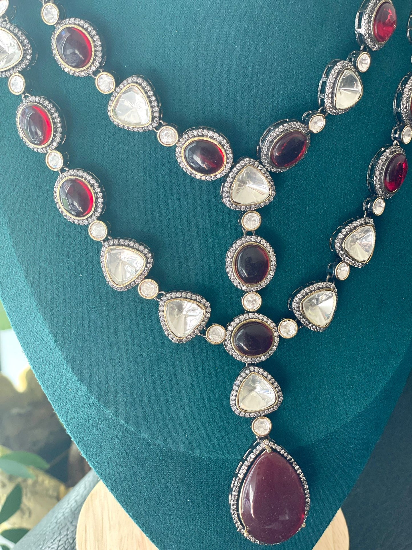 Ruby Red Victorian Set