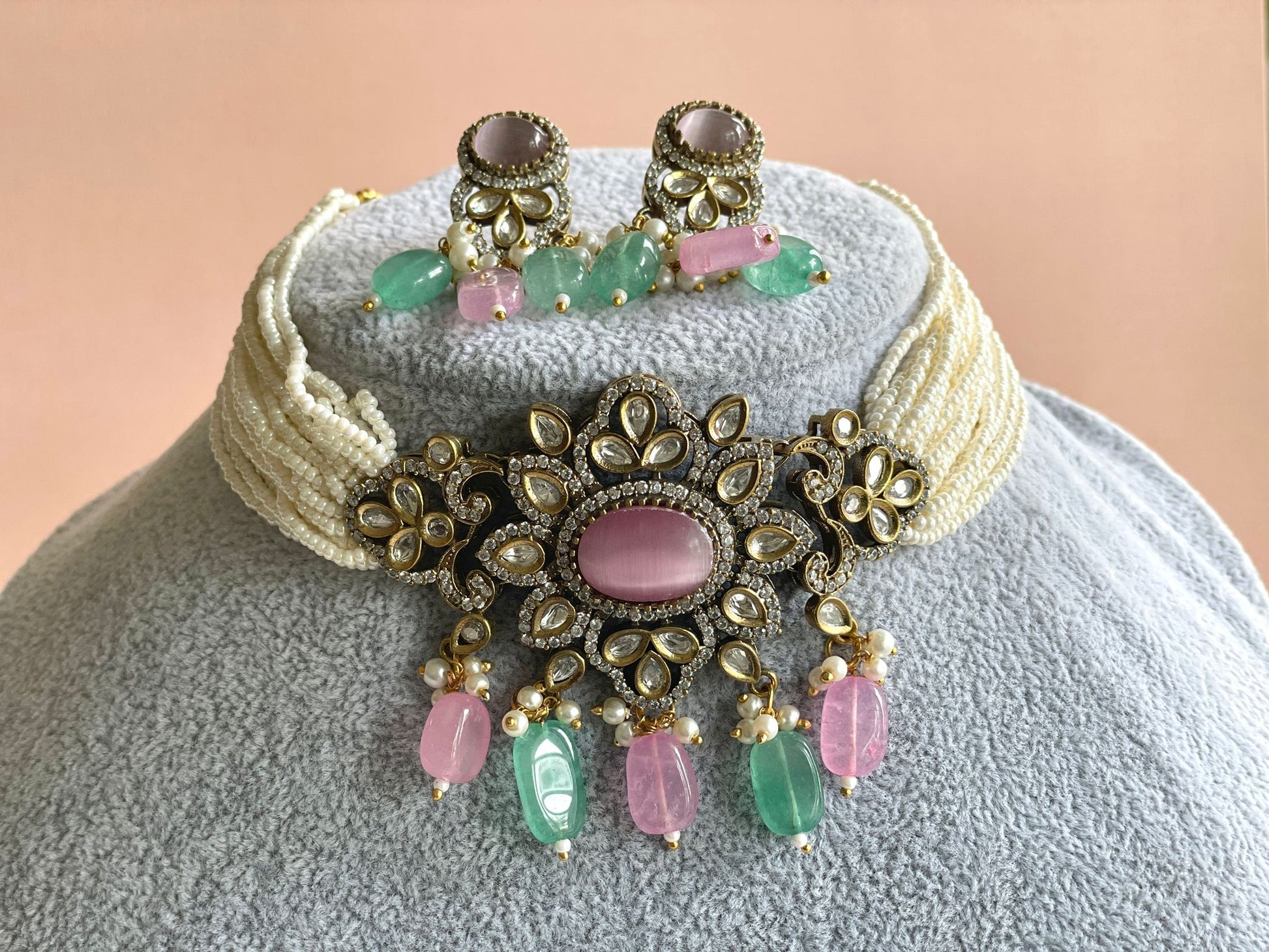Baby Pink Kundan Choker