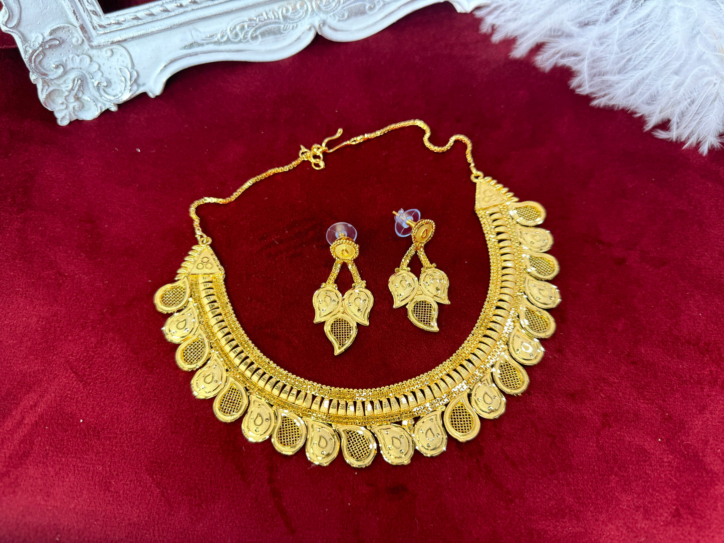 24 Carat Gold Plated Simple Necklace Set