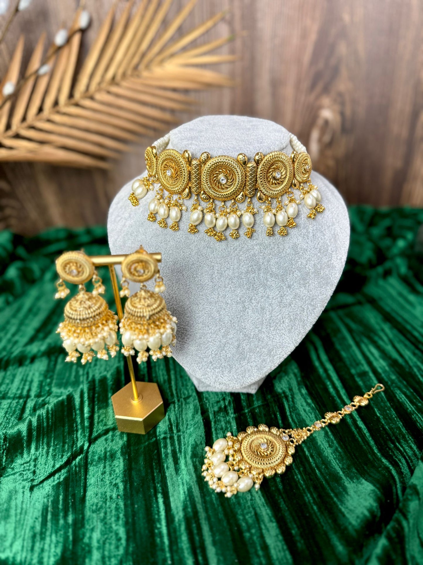 Ivory Gold Plated Set- Charisma 1001