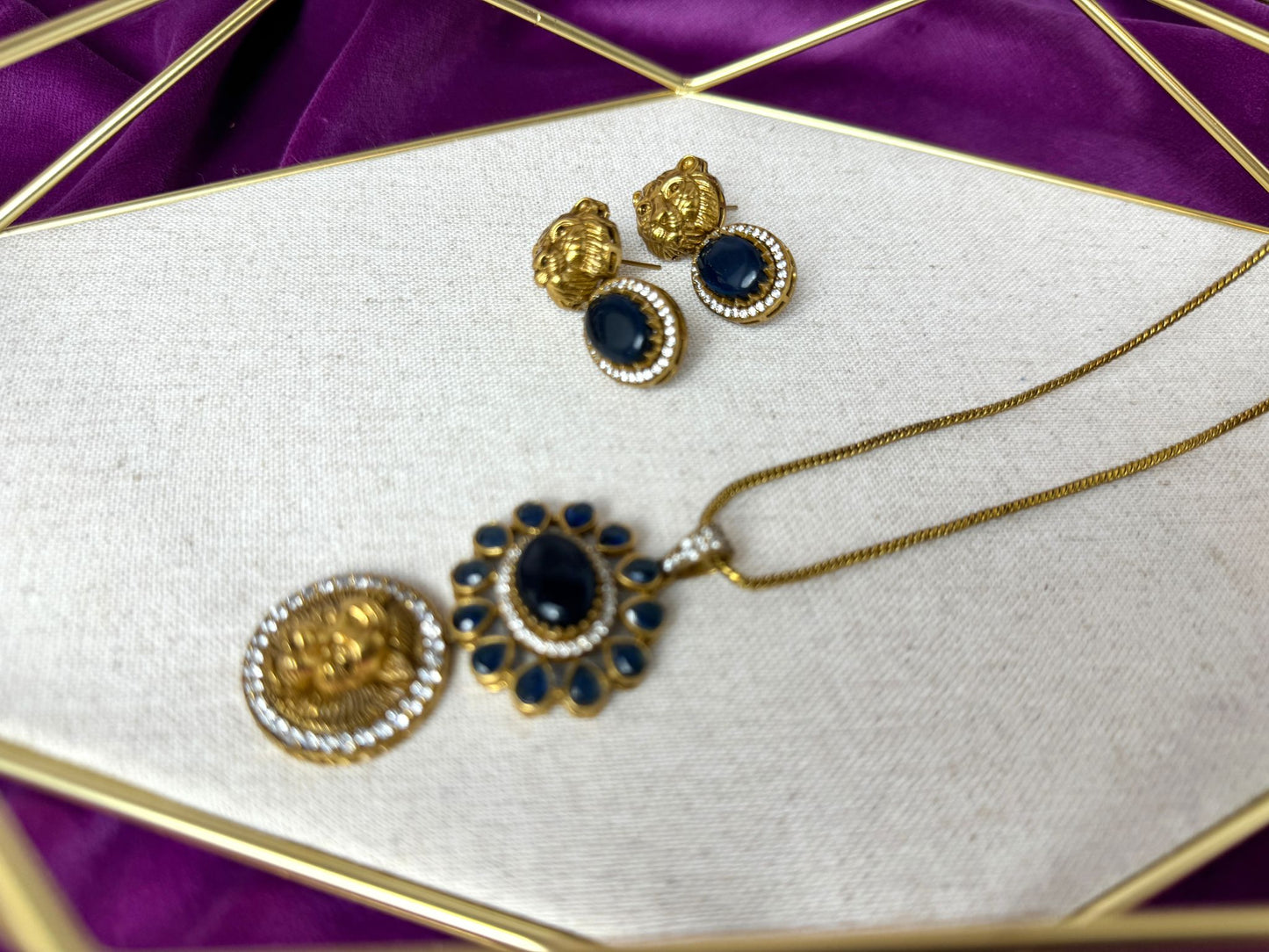 Navy Blue Lion Pendant Set- Roar 1004