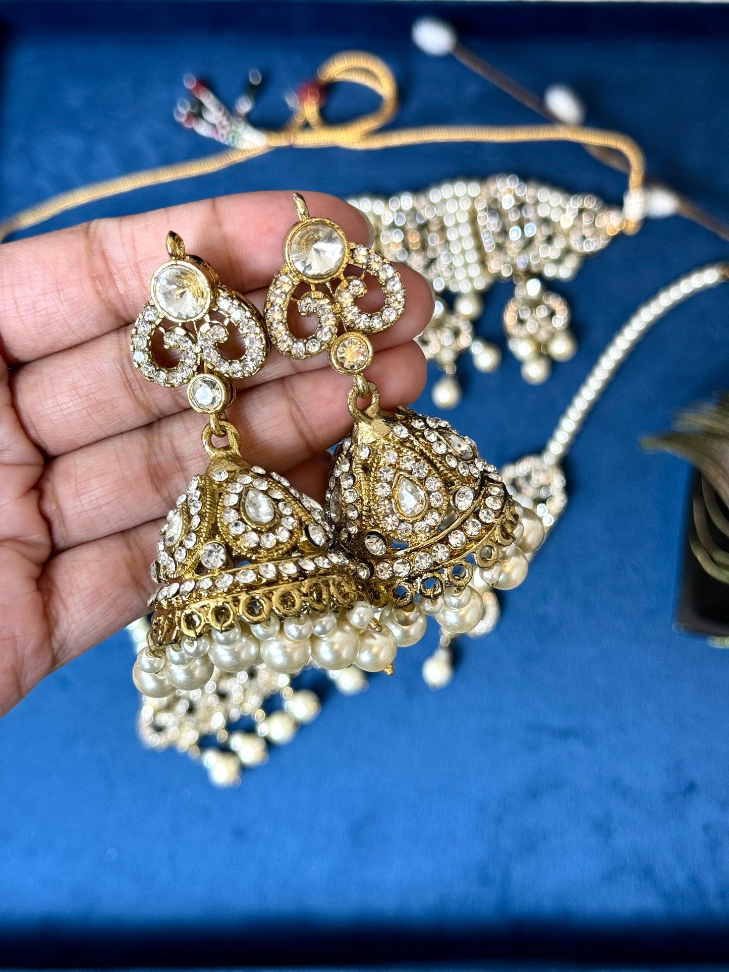 Gold and white pearl choker set- Majesty 1001