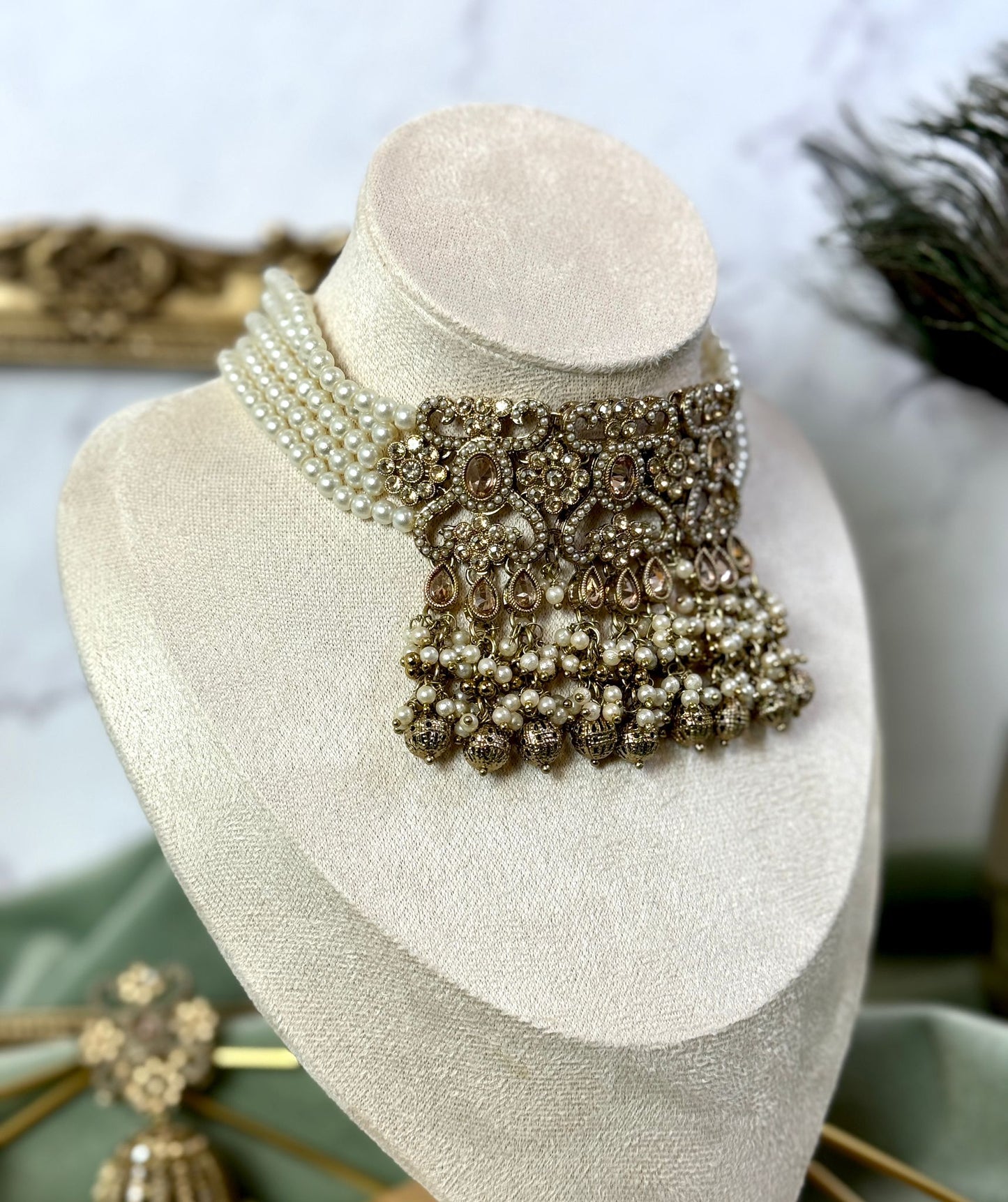 Gold Pearl Choker- Grace 1001