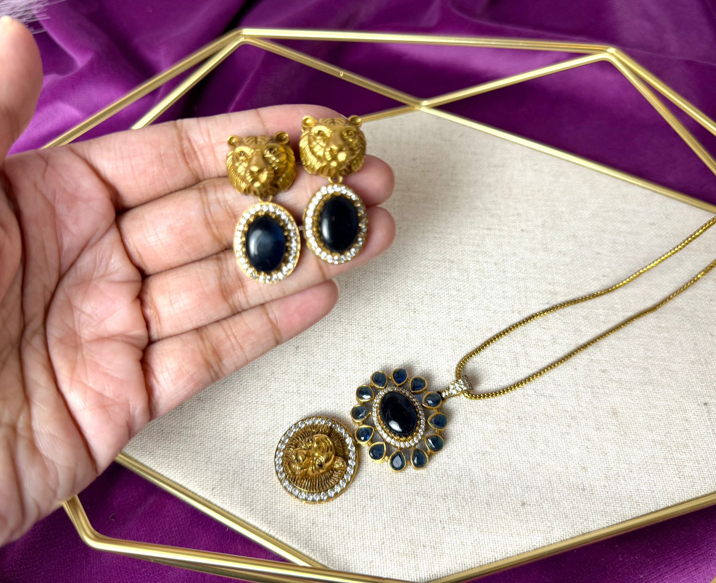 Navy Blue Lion Pendant Set- Roar 1004
