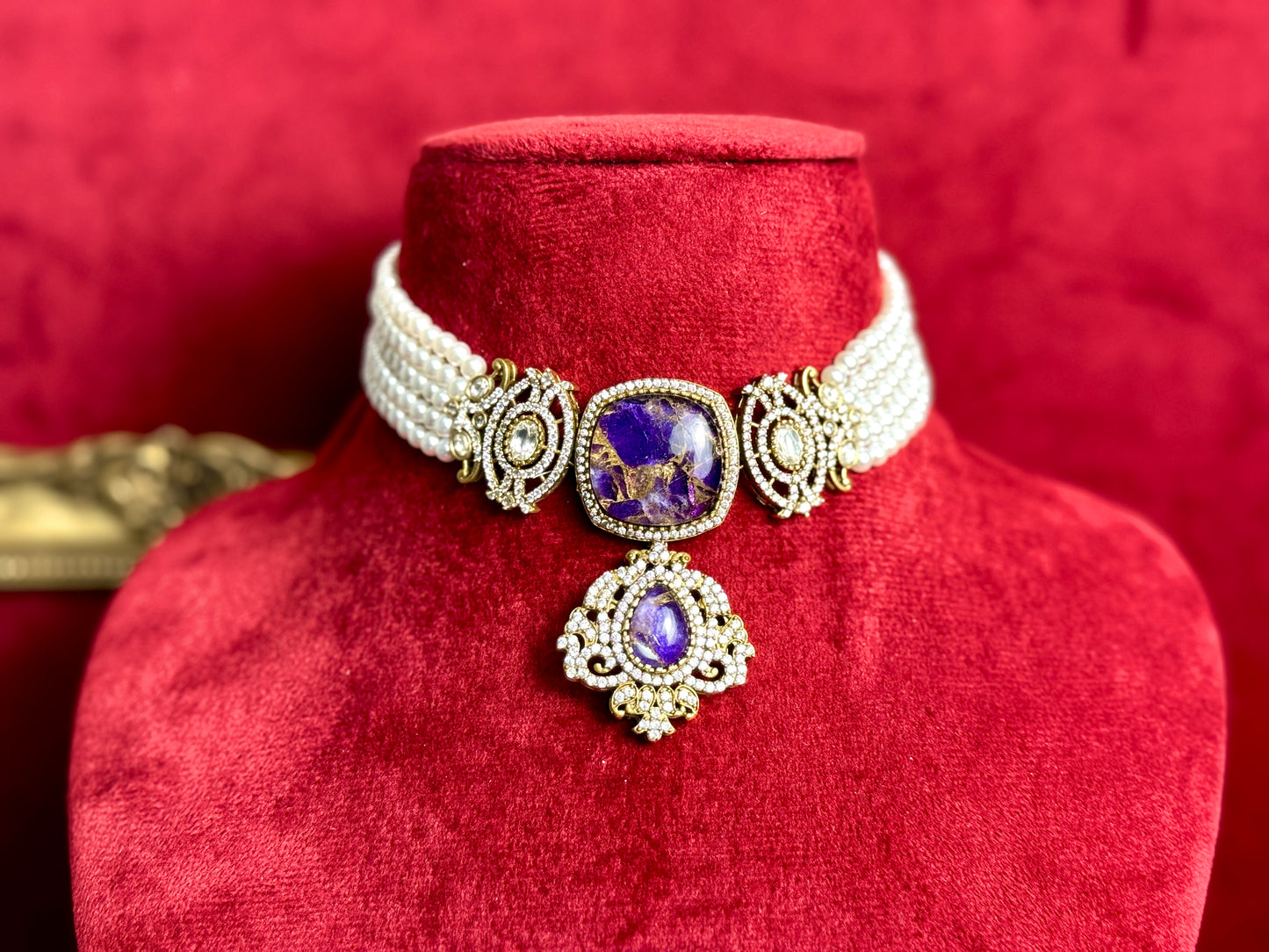 Purple Pearl Victorian Set Swarna 1001