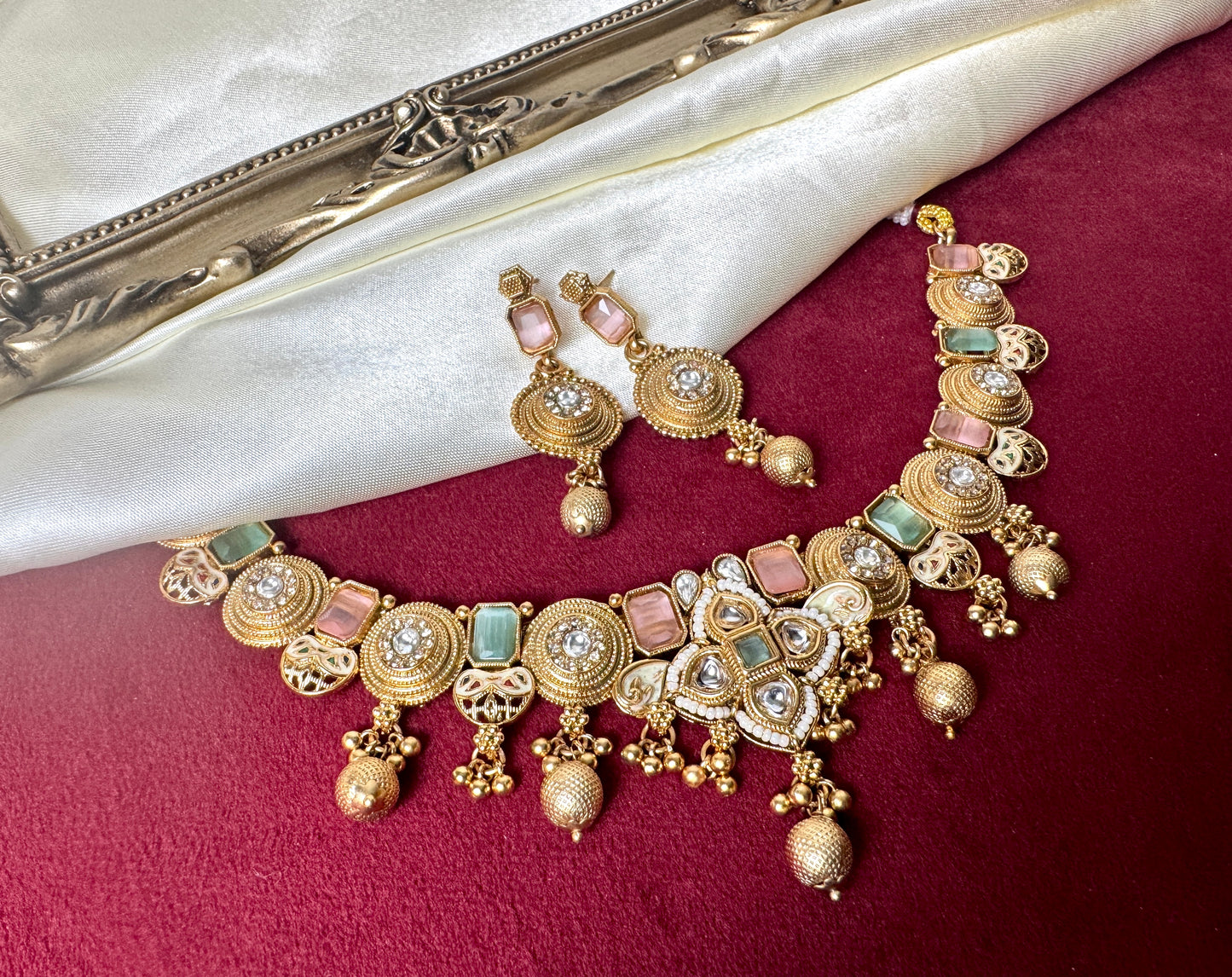 Mint Green and Baby pink choker Riva 1005