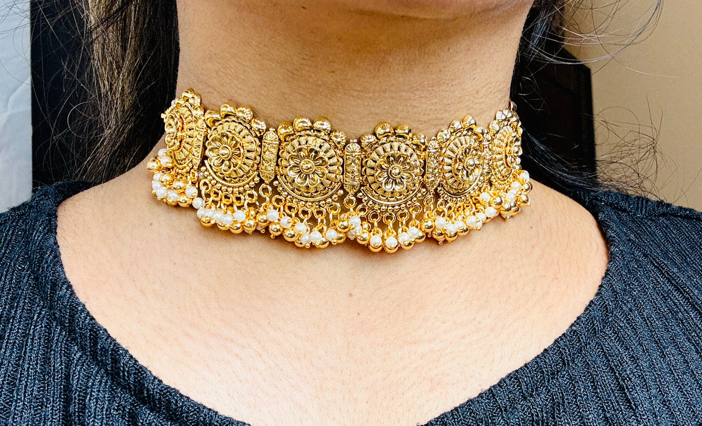 Gold and Pearl Imitation Set