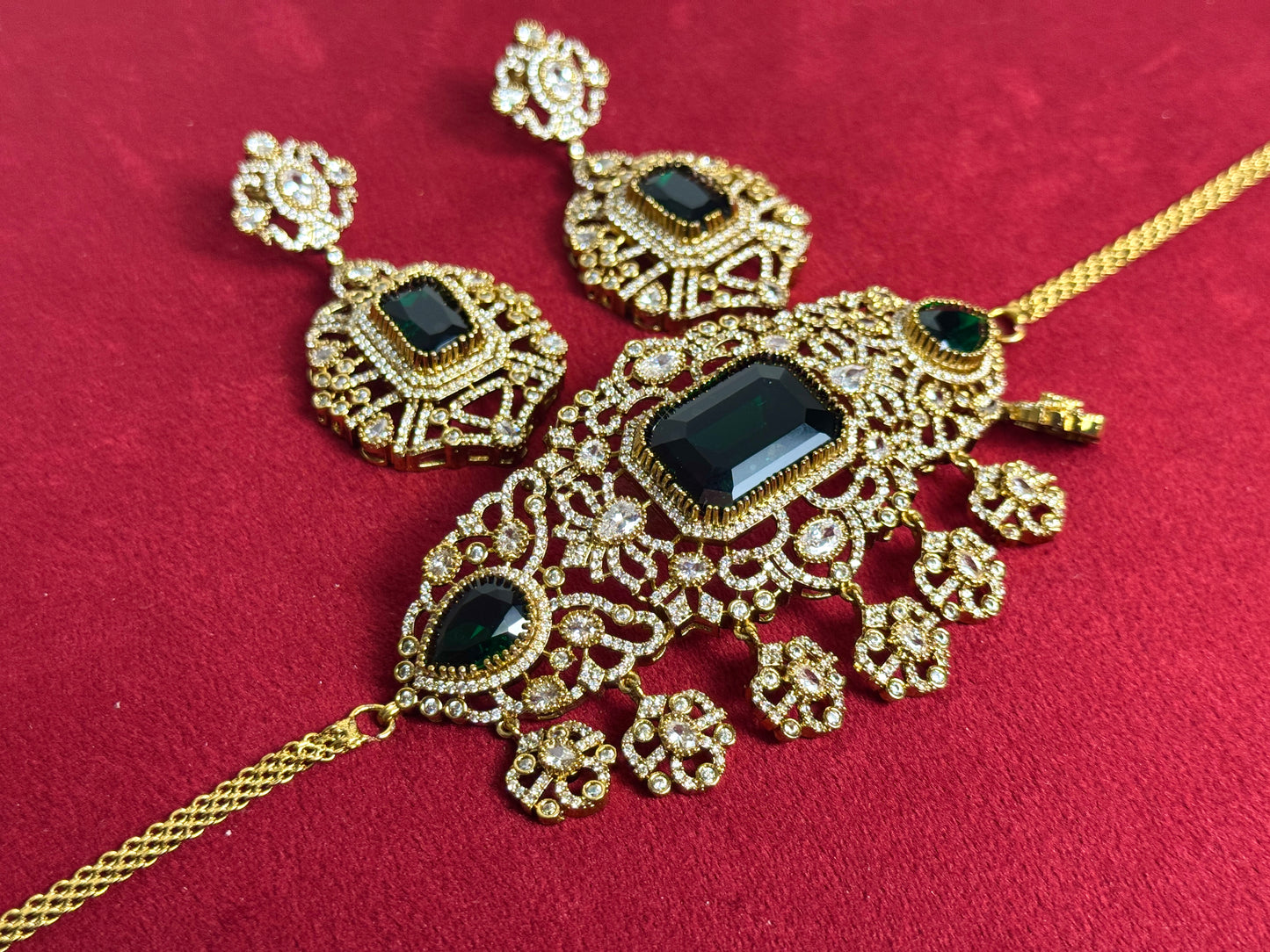Emerald green victorian set Swarna 1006