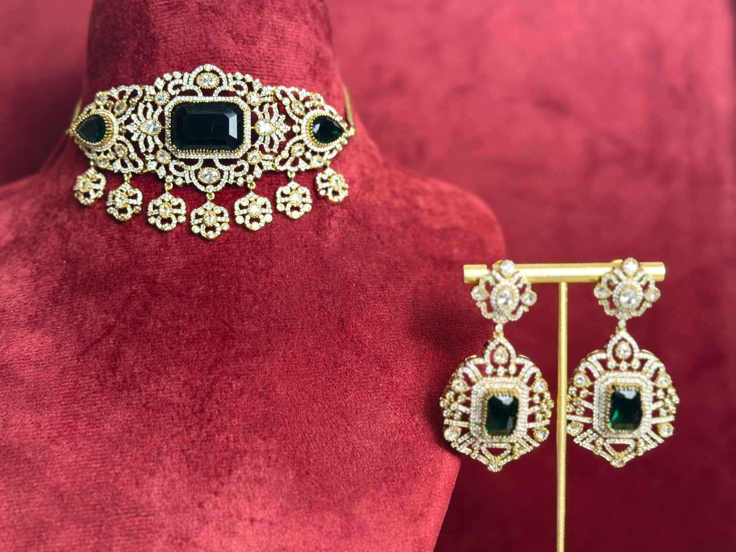 Emerald green victorian set Swarna 1006