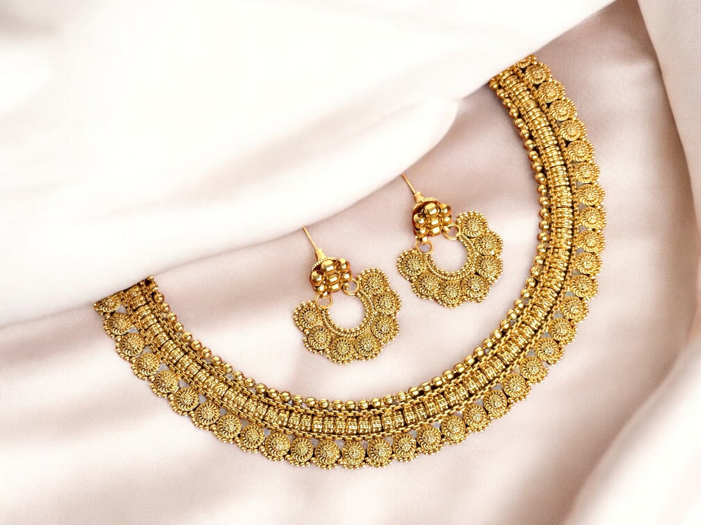 Gold Plated Choker Swarna 1010