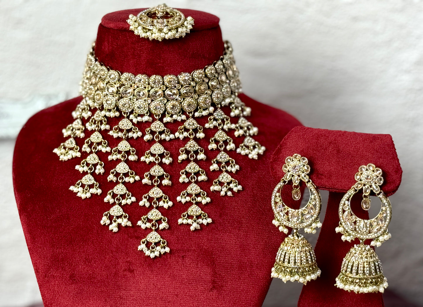 Antique Gold Hanging Set
