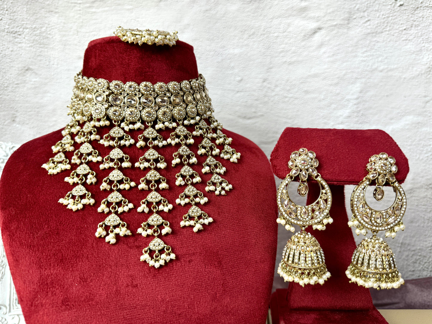 Antique Gold Hanging Set