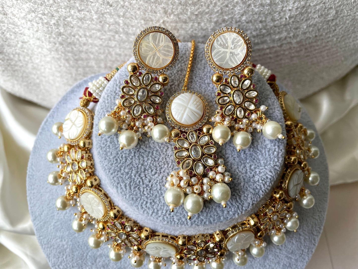 Elegant Pearl Necklace Set
