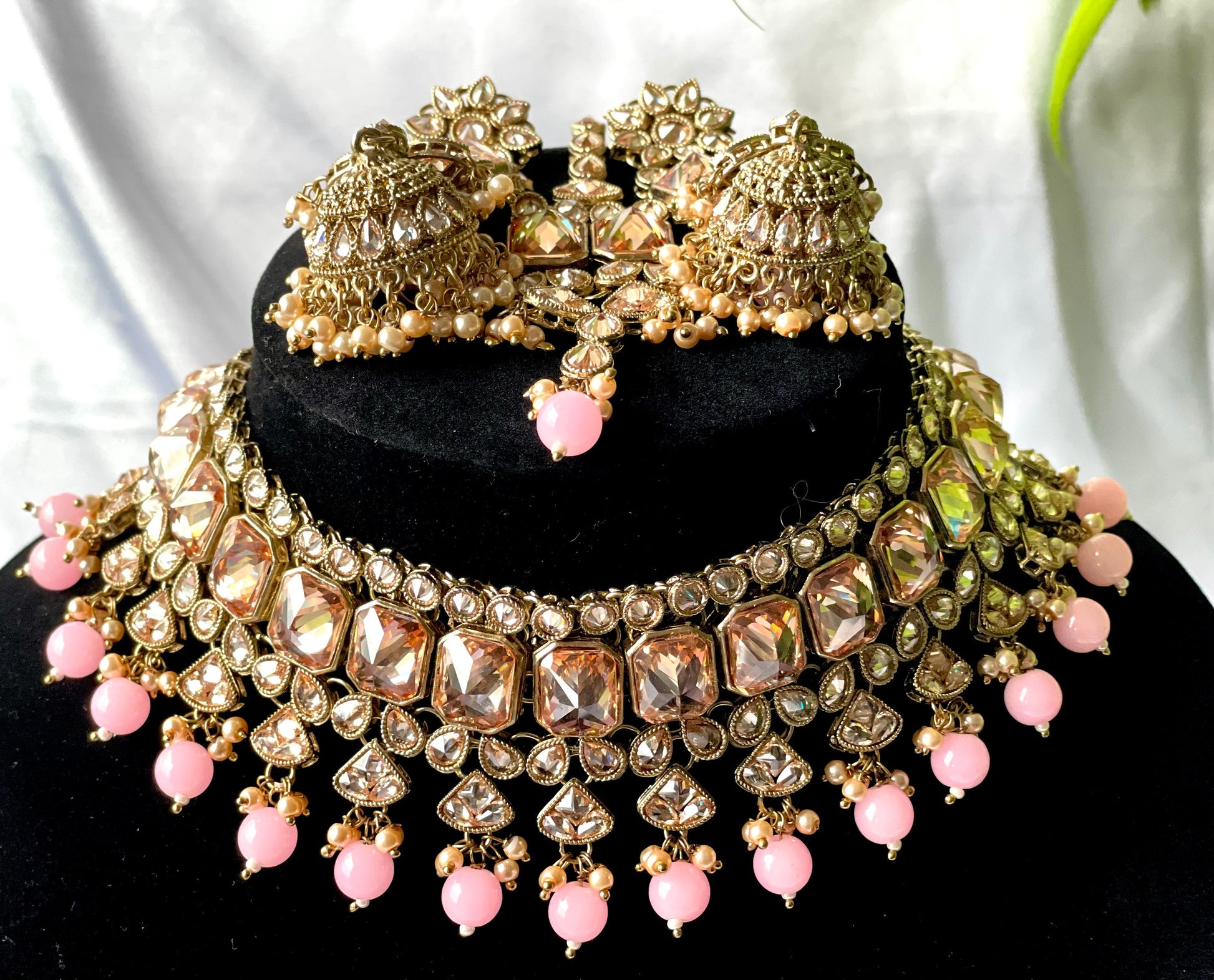 semi bridal indian choker