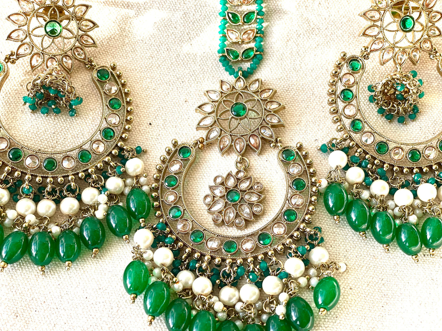 Green emerald Tikka and Jhumkas Set