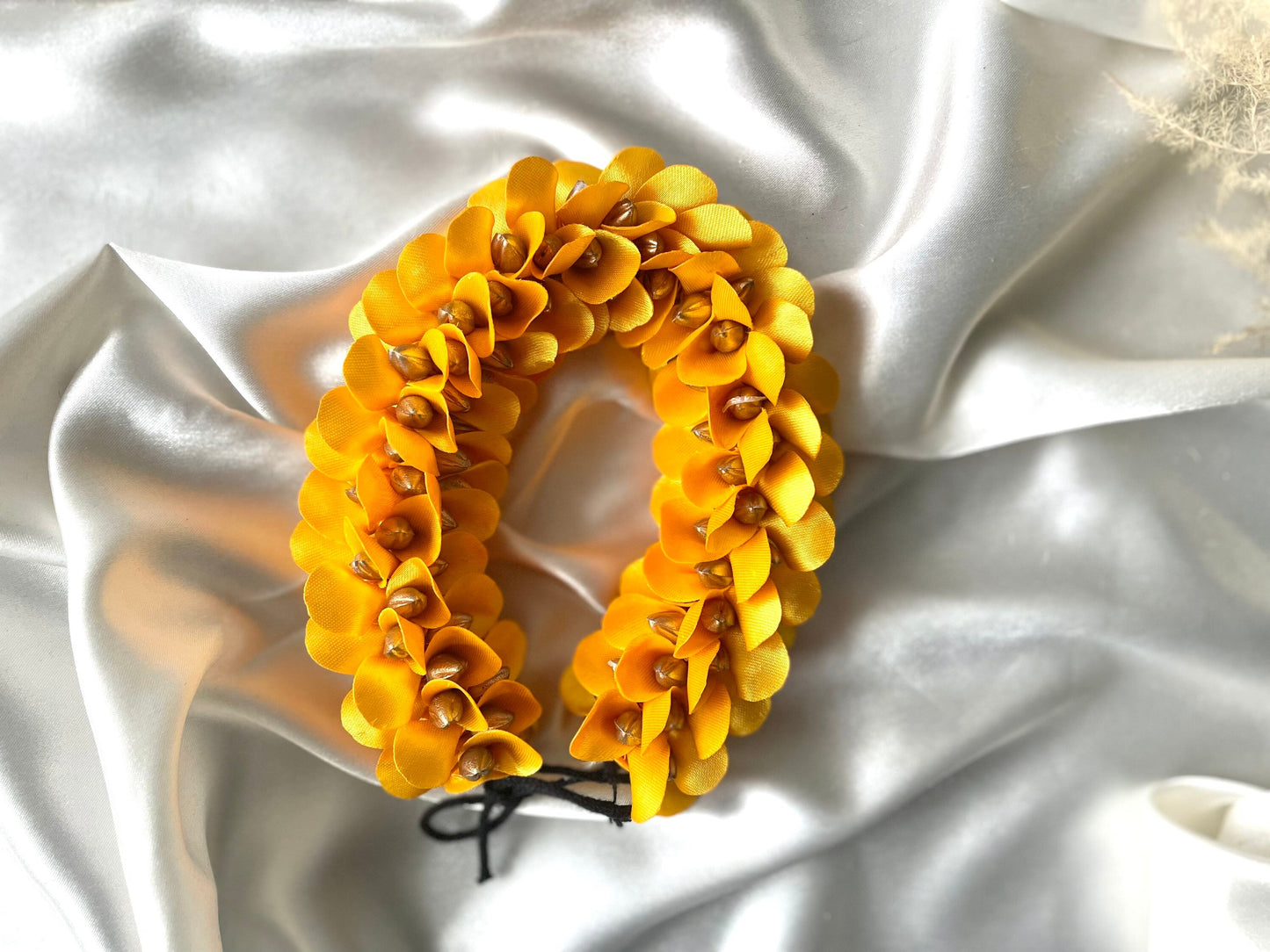 Yellow Gold Gajra Artificial